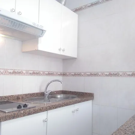 Bernardo De La Torre Apartment *