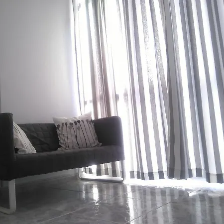 Bernardo De La Torre Apartment *
