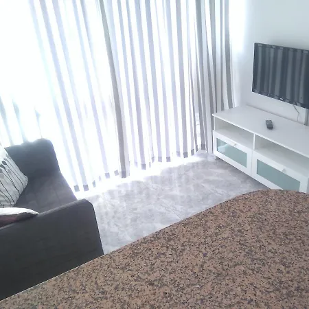 Bernardo De La Torre Apartment *